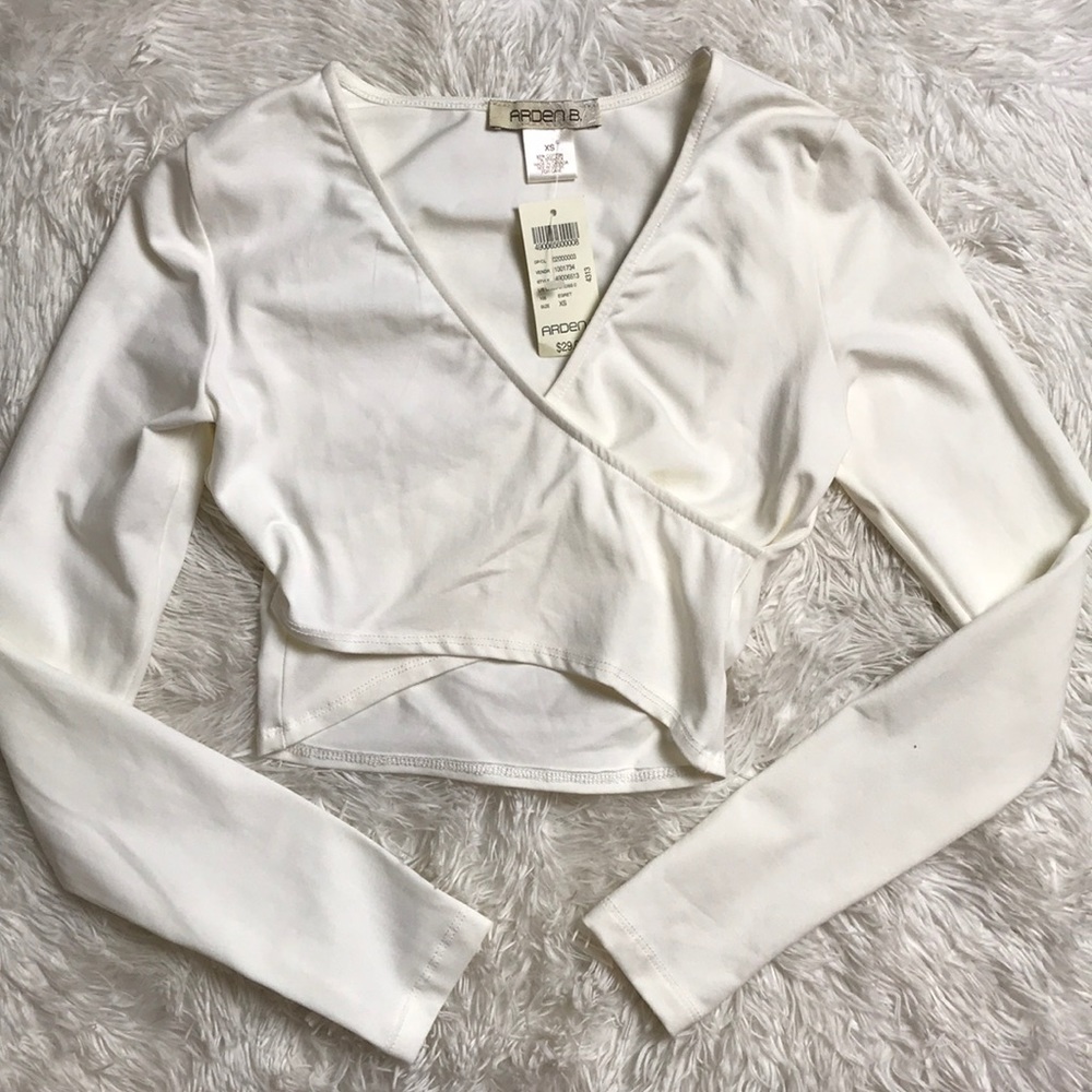 🎉Sale🎊 Arden B. Crop Top - Picture 7 of 14